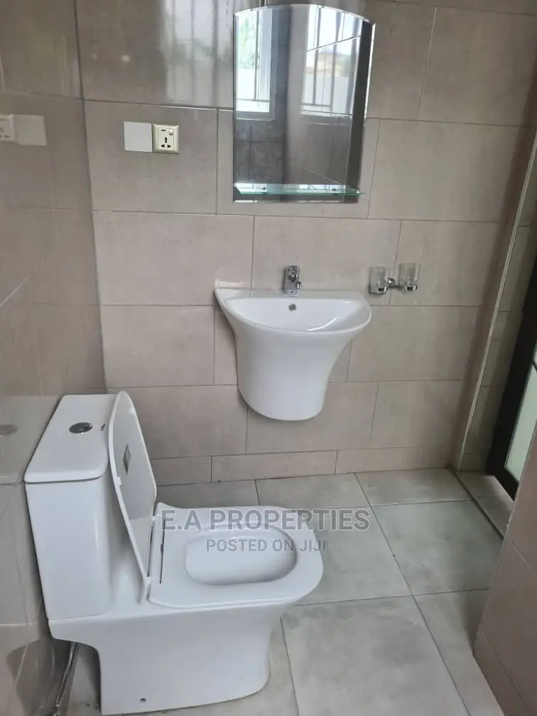 4bdrm House in E a Properties, Frafraha for Sale