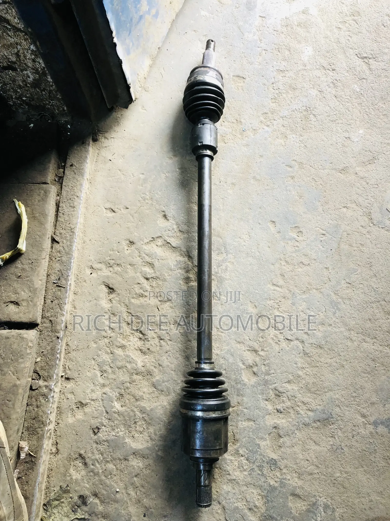 Outlander 2018 Shaft Available