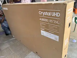 With Smart Remote 85” Series 8 2021 Edition Crystal UHD 