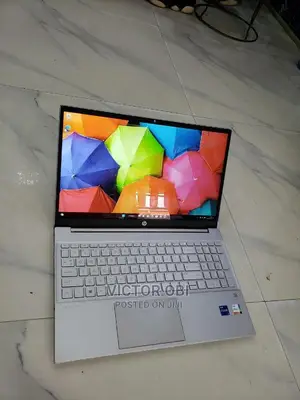Laptop HP Pavilion 15-Cs3063cl 8GB Intel Core I7 SSD 512GB
