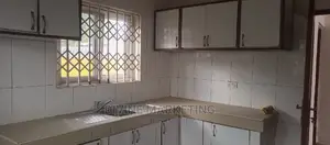4bdrm House in New Market Road, Kasoa for sale