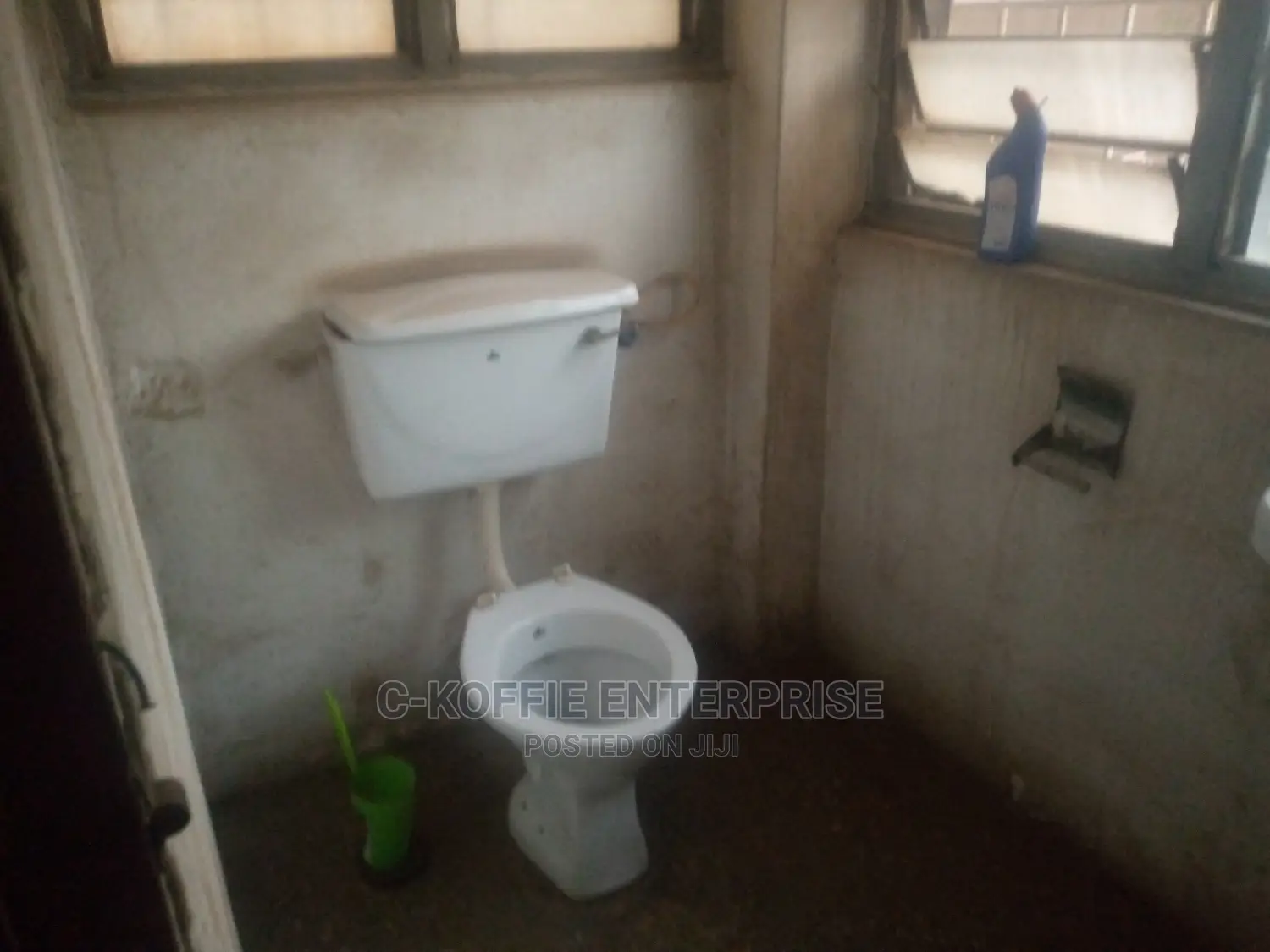 350 Sqm Warehouse at Tesano for Rent