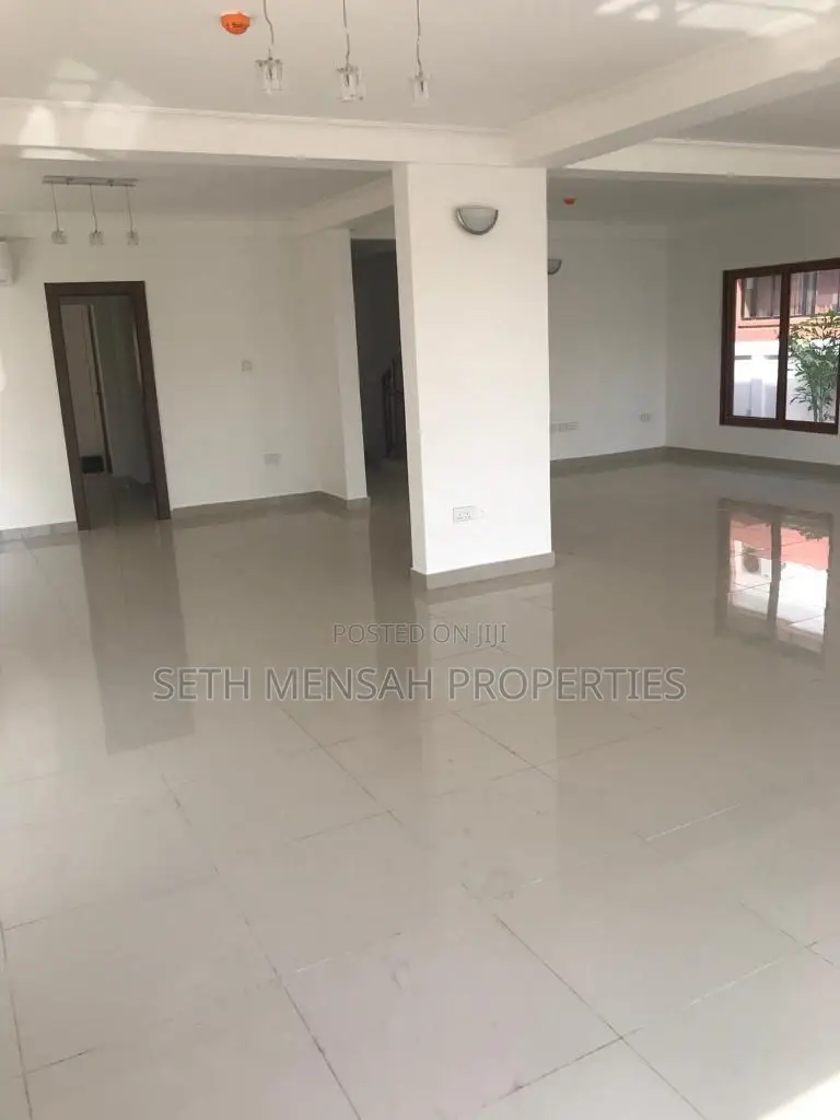 5bdrm House in Skm Property, Cantonments for rent