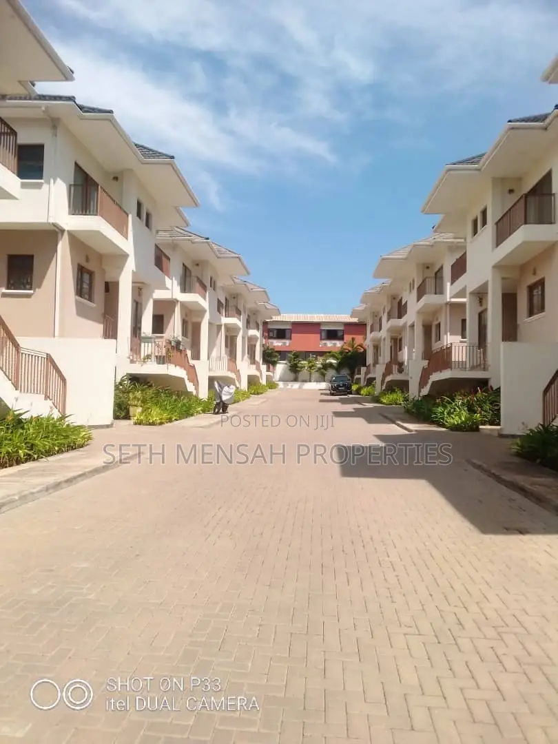 5bdrm House in Skm Property, Cantonments for rent