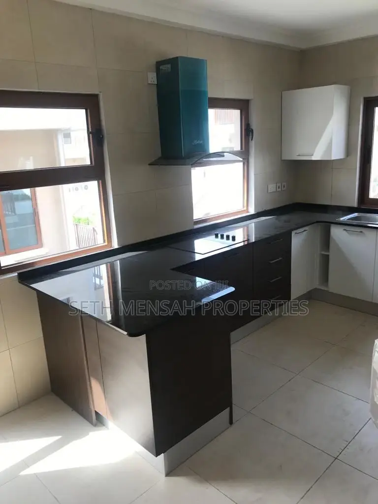 5bdrm House in Skm Property, Cantonments for rent