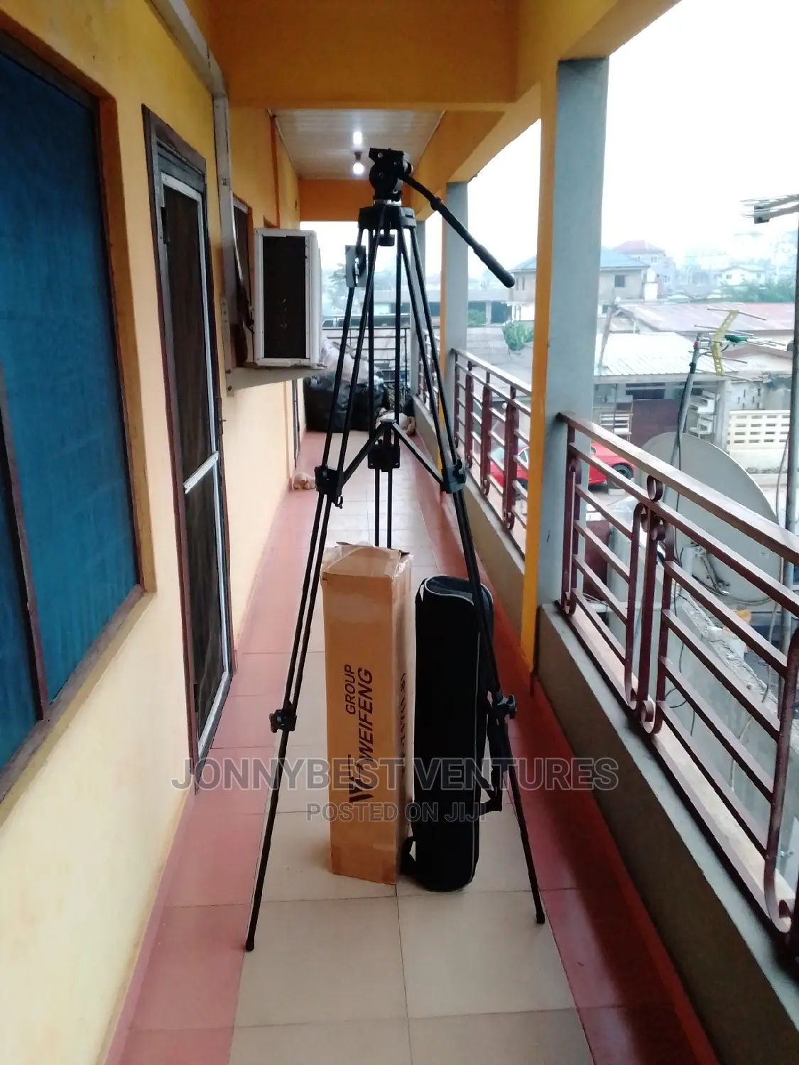 Brand New 717 Video Tripod