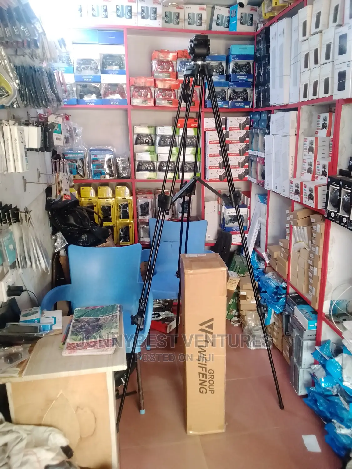 717 Heavy Duty Tripod