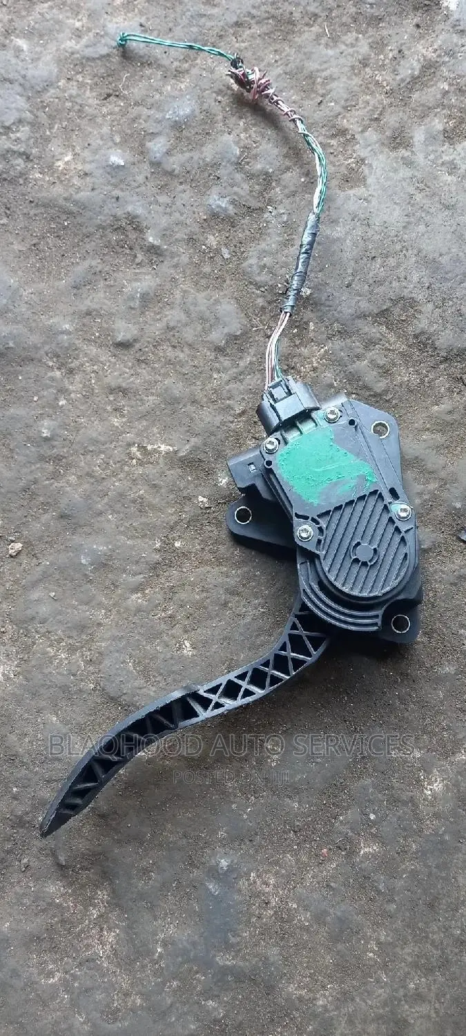 Nissan Altima 2007-2013 ACCELERATOR PEDAL Available