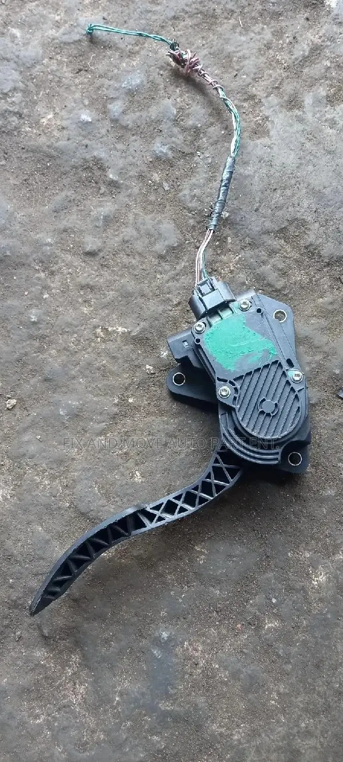 Nissan Altima 2007-2013 ACCELERATOR PEDAL Available