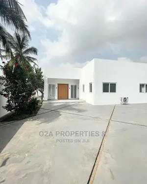 4bdrm House in Labone Junction for Rent