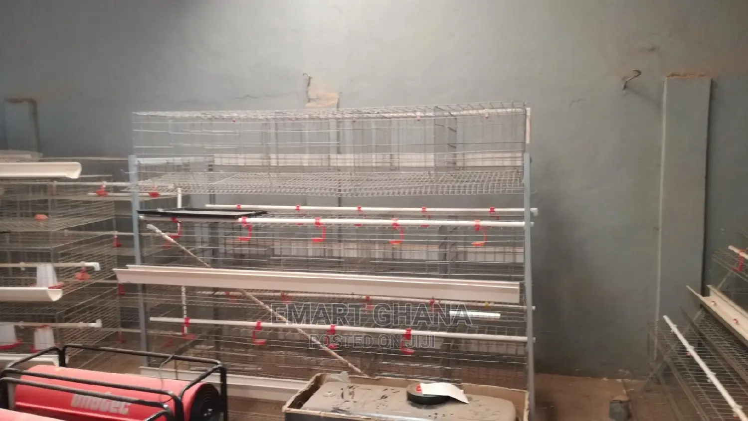Poultry Cage With Automatic Water System