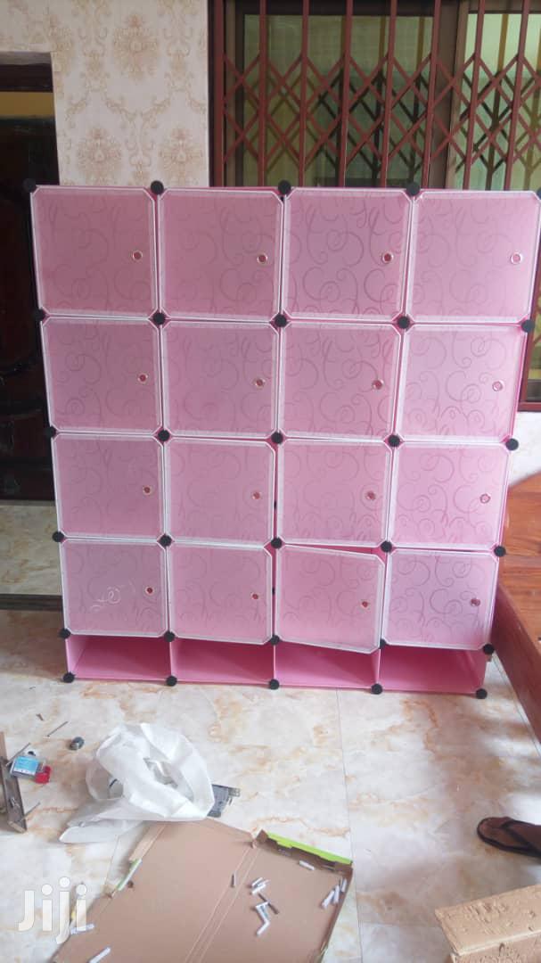 16 Cubes Plastic Wardrobe