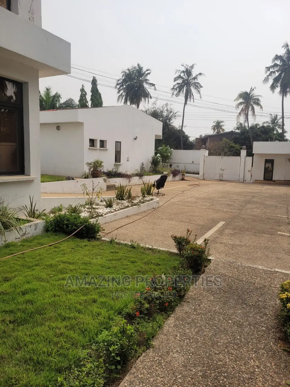 Office Building for Sale at North Ridge
