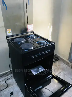 Isolated Volcano 2gas 2electric Cooker With Oven and Grill