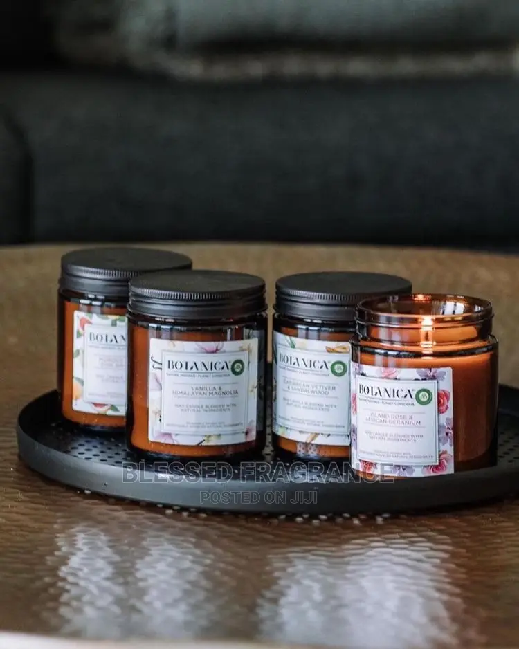 Botanica Scented Candle in Adenta Home Accessories, Comfort Addison