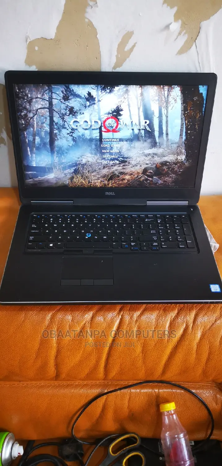 Laptop Dell Precision 7720 16GB Intel Xeon SSD 512GB