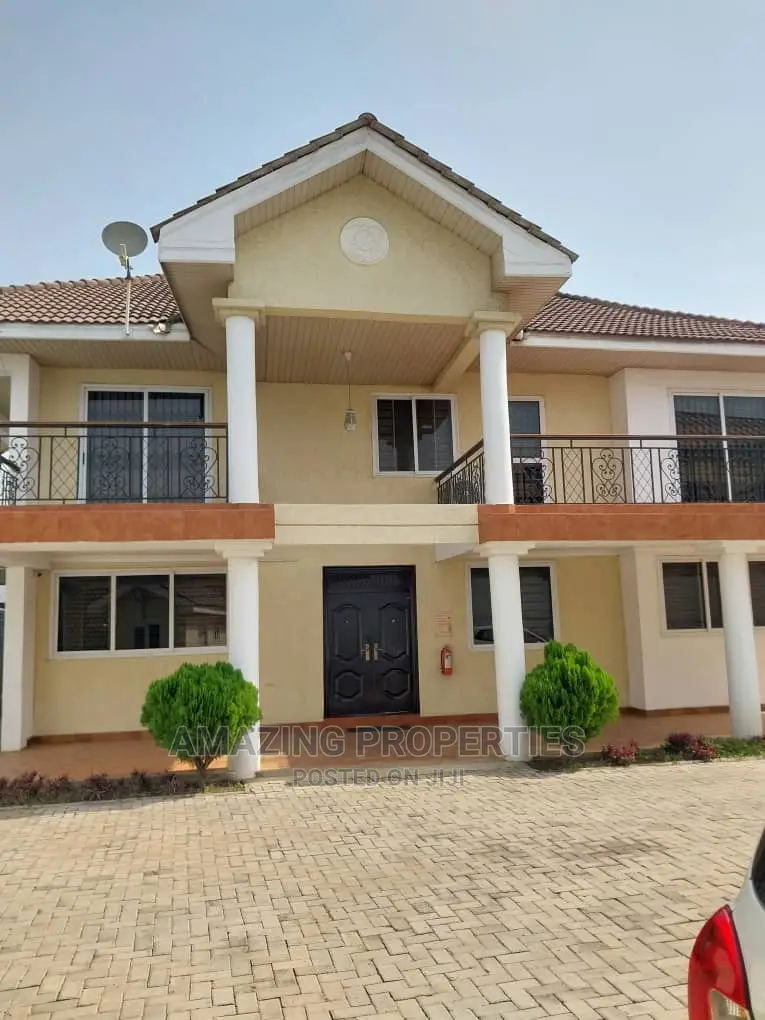 4bdrm House in Labone for Rent