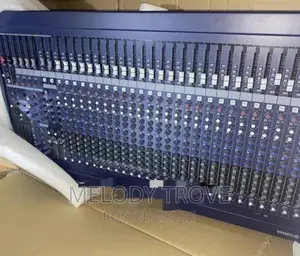 Yamaha 32 Channel Mixer MG