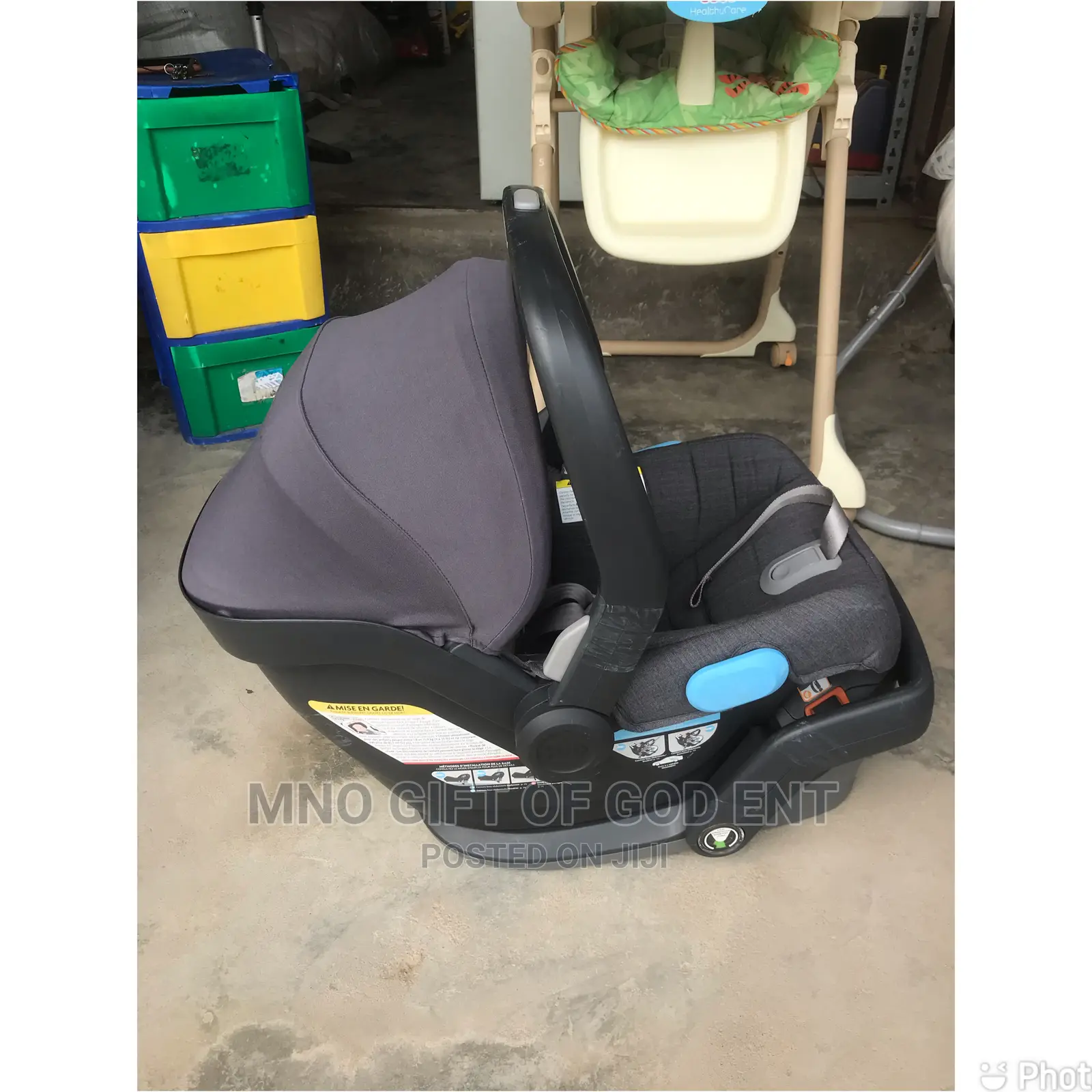 Uppababy Mesa Infant Car Seat - Jake (Black) + Mesa Base