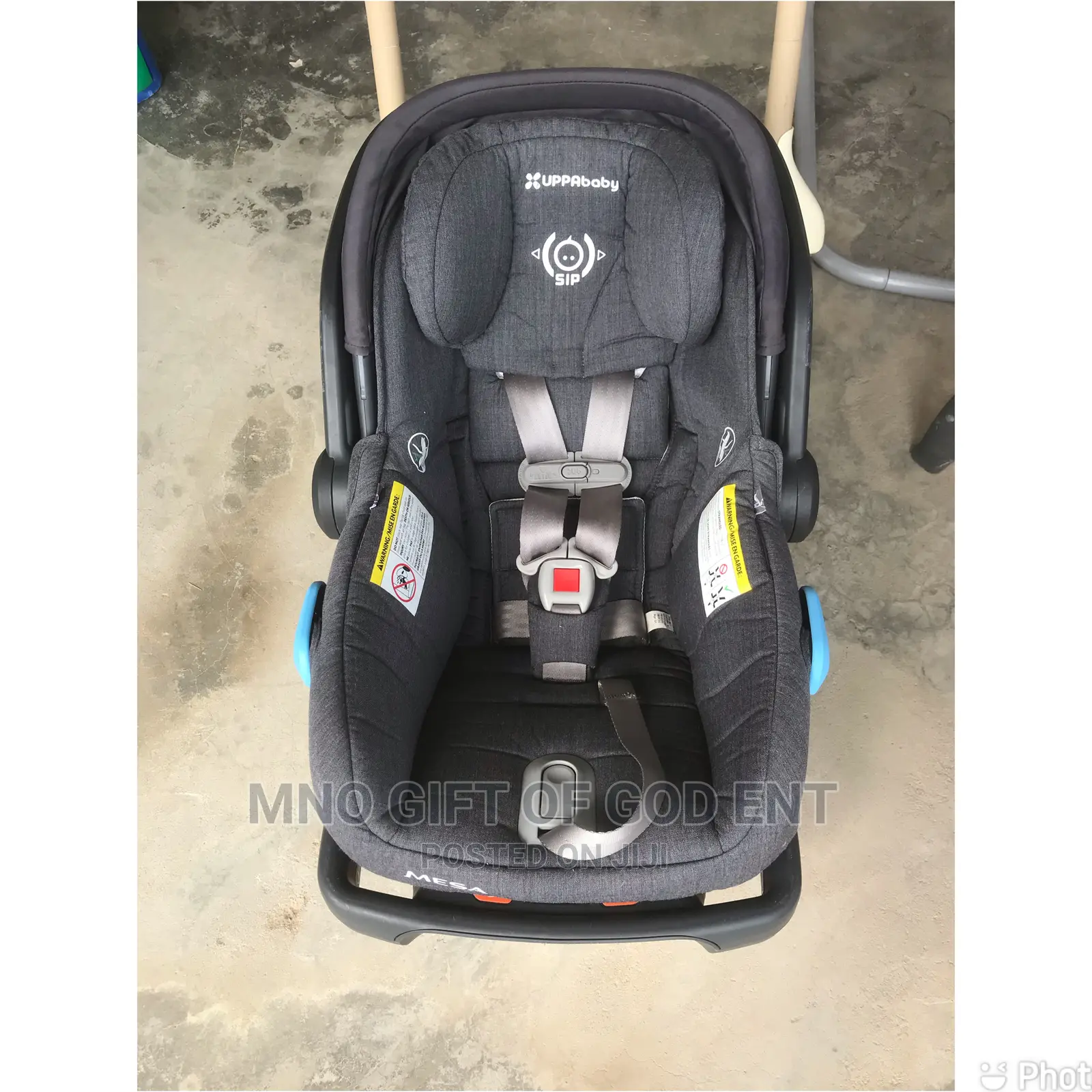 Uppababy Mesa Infant Car Seat - Jake (Black) + Mesa Base