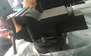 Total Bench Vice (4”)
