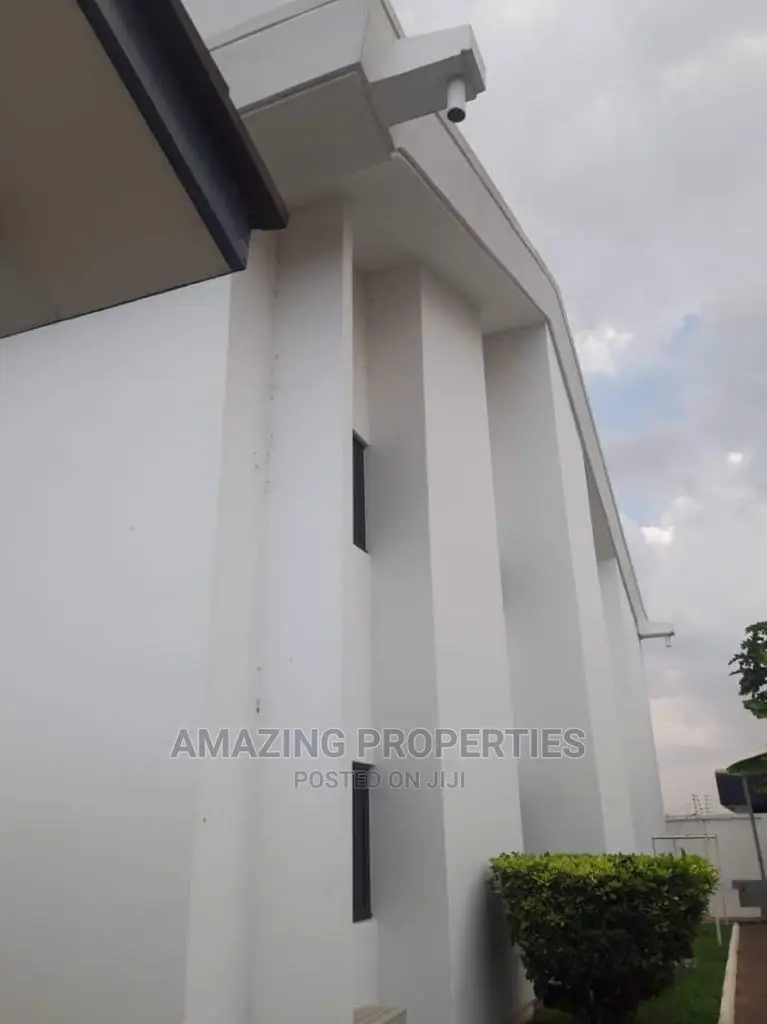 4bdrm House in Airport Residential Area for Sale
