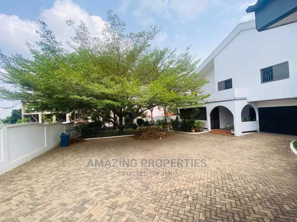 4bdrm House in Airport Residential Area for Sale