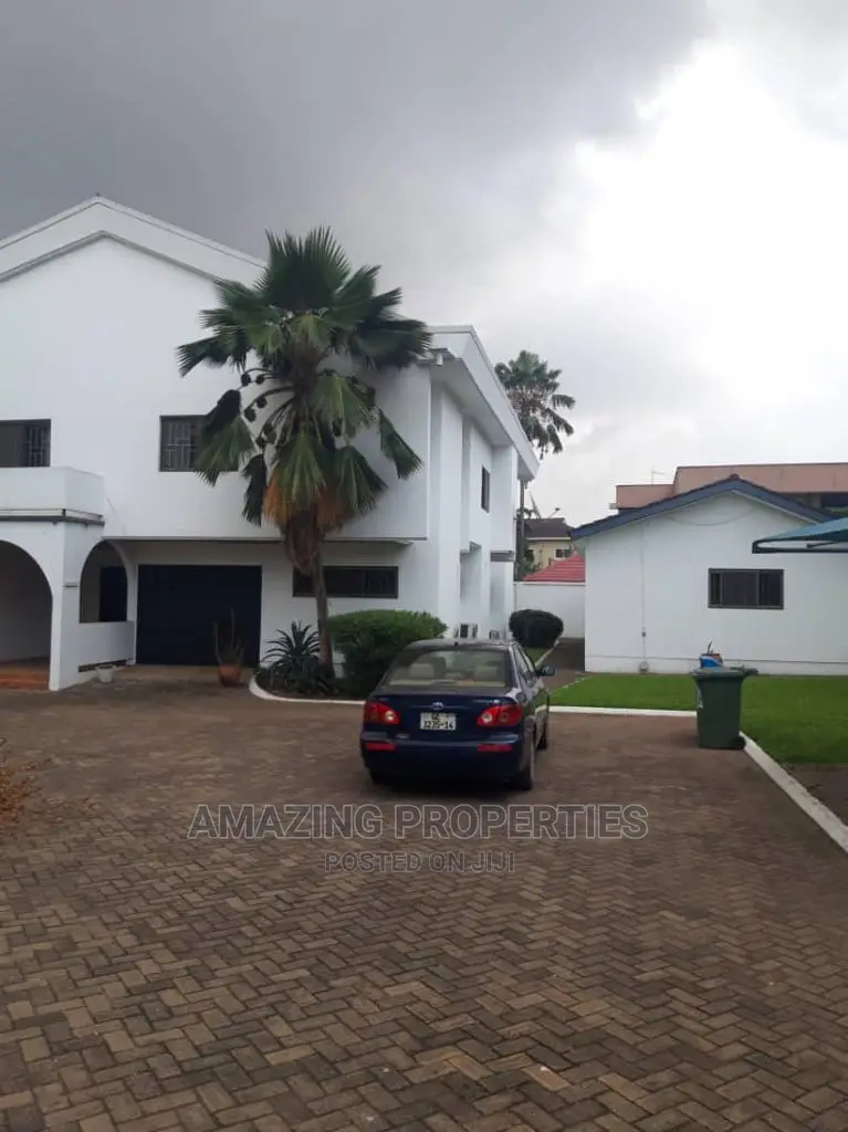 4bdrm House in Airport Residential Area for Sale