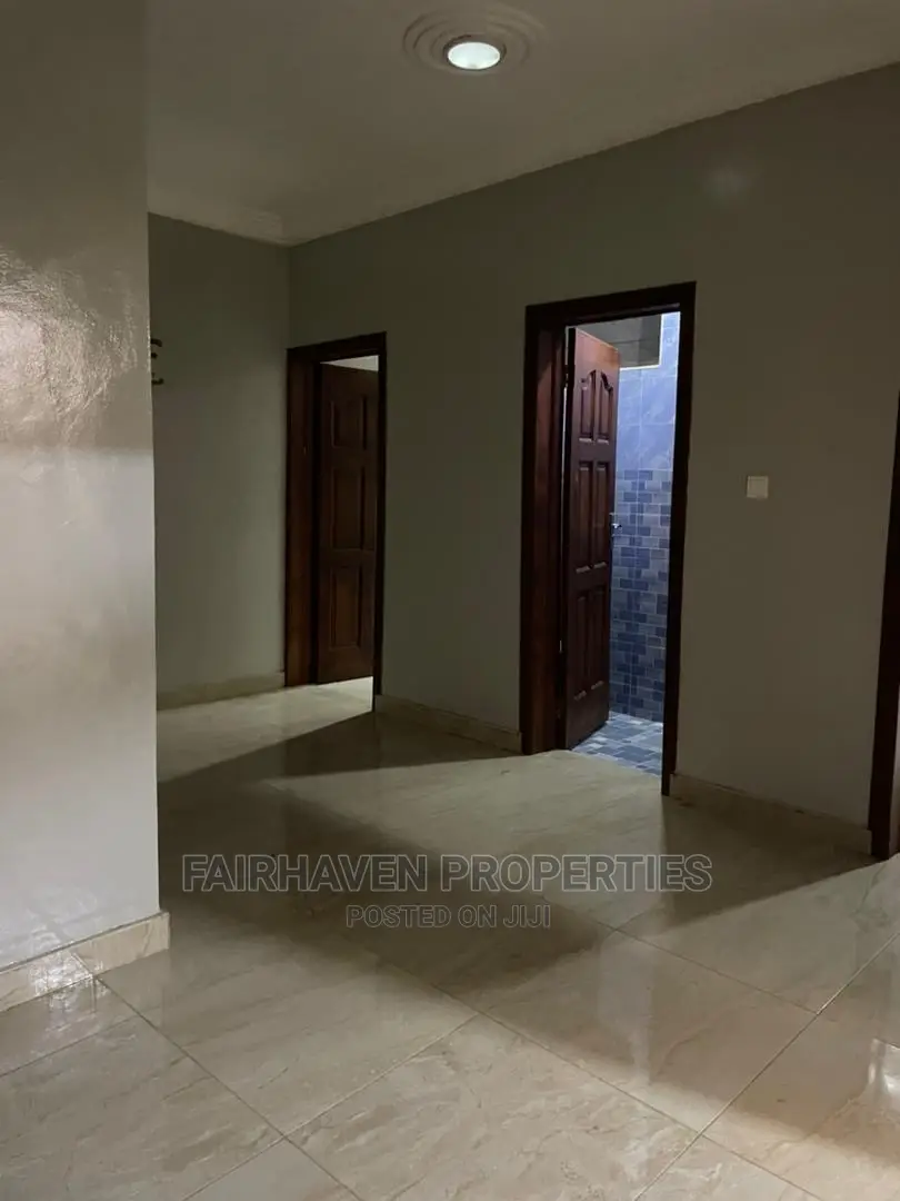 2bdrm Apartment in Tseaddo, Labadi for Rent