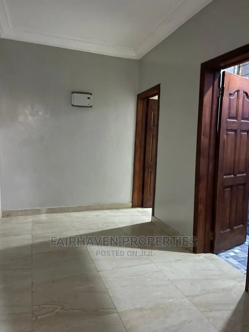 2bdrm Apartment in Tseaddo, Labadi for Rent