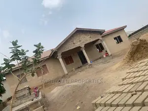 3bdrm House in Kasoa for Sale