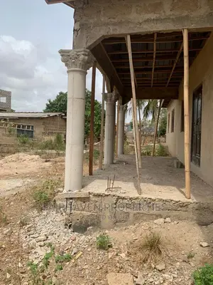 3bdrm House in Kasoa for Sale