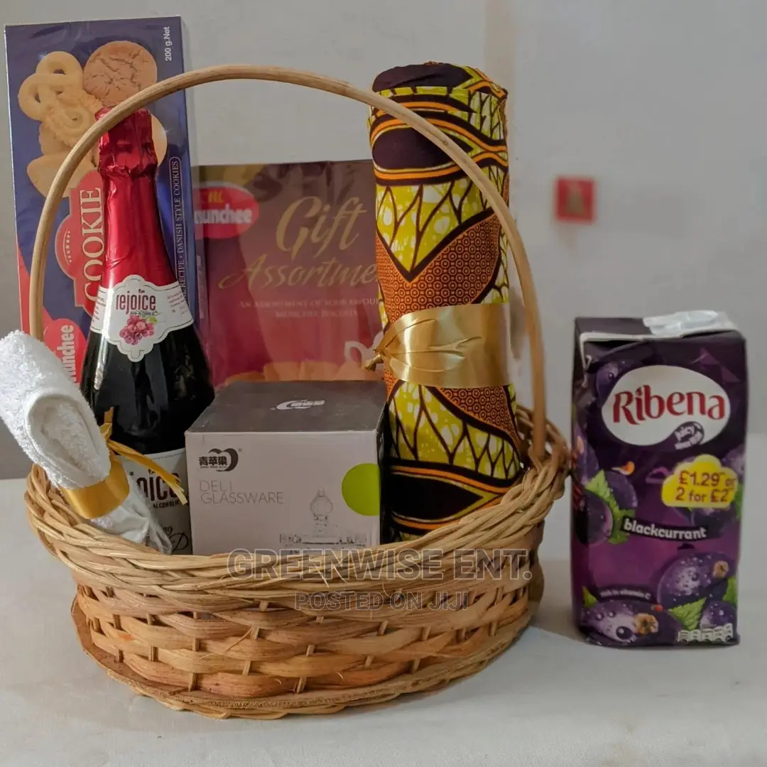 Mother's Day Gift Hamper With Cloth