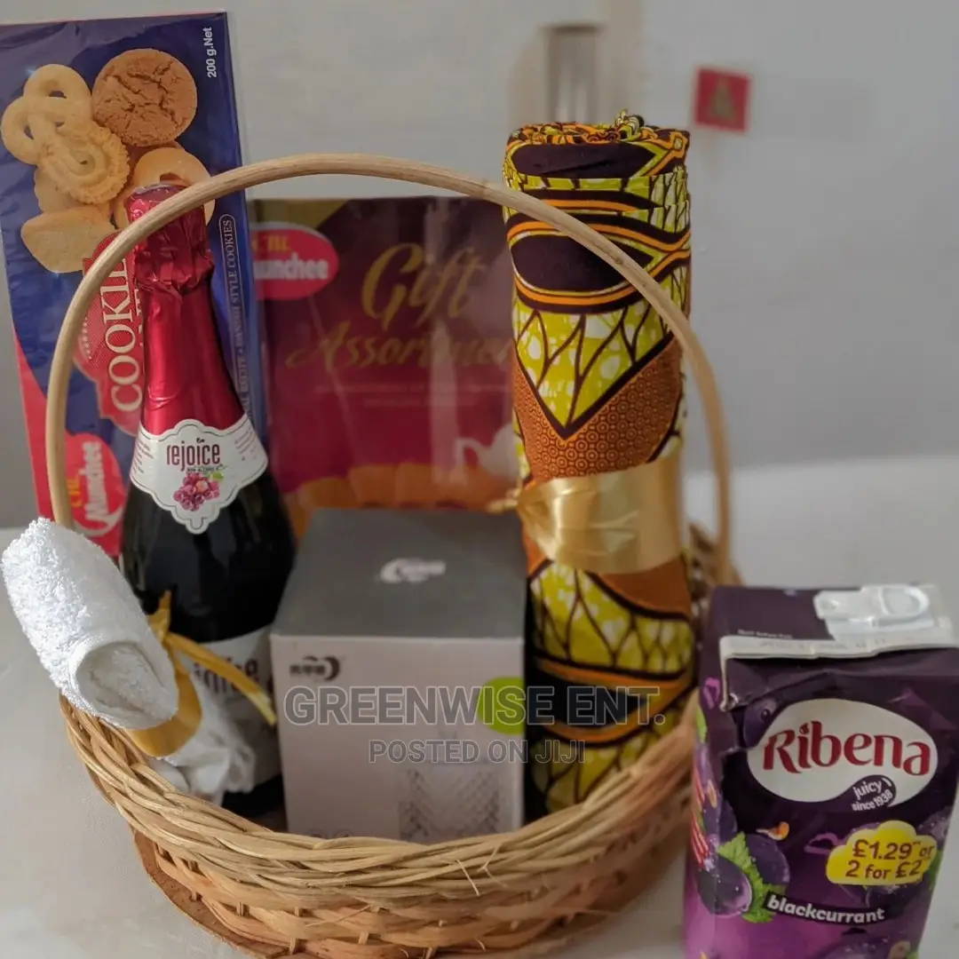 Mother's Day Gift Hamper With Cloth