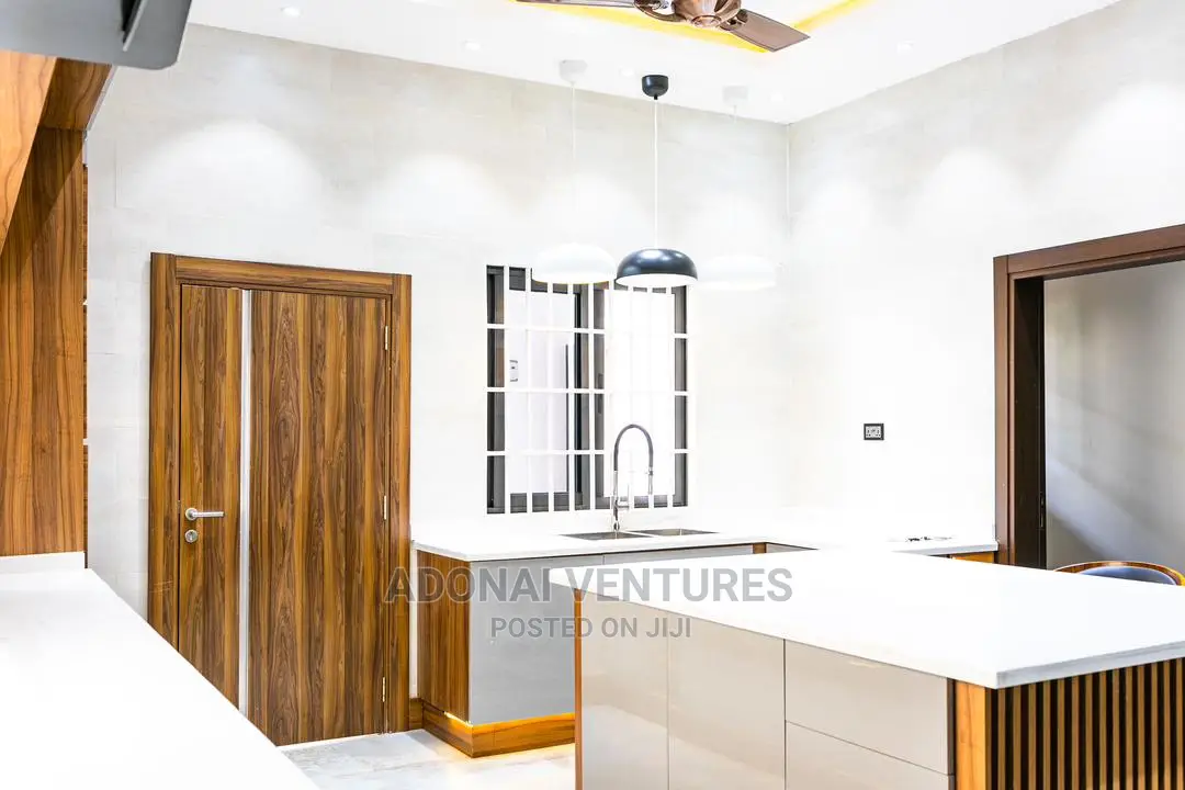 Furnished 4bdrm House in Ahodwo Daaban, Kumasi Metropolitan for sale