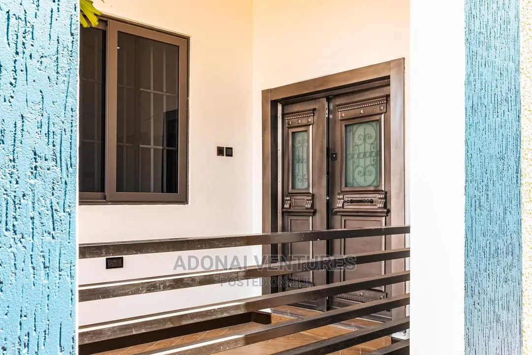 Furnished 4bdrm House in Ahodwo Daaban, Kumasi Metropolitan for sale
