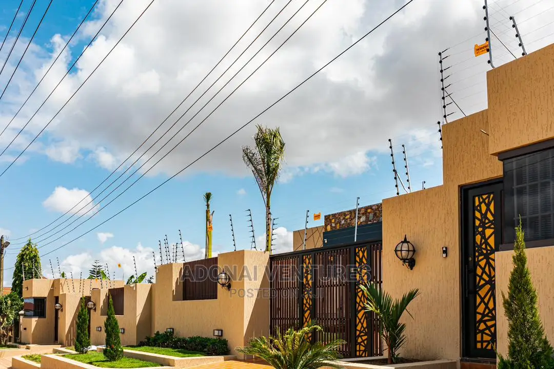 Furnished 4bdrm House in Ahodwo Daaban, Kumasi Metropolitan for sale