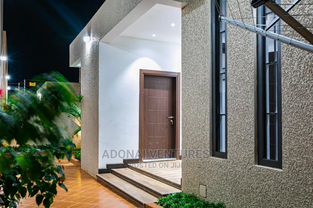 Furnished 4bdrm House in Ahodwo Daaban, Kumasi Metropolitan for sale