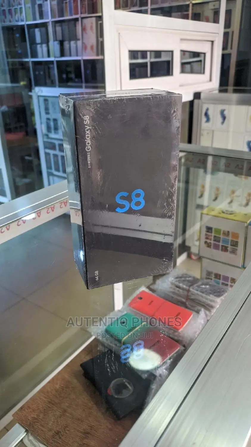 New Samsung Galaxy S8 64 GB Black