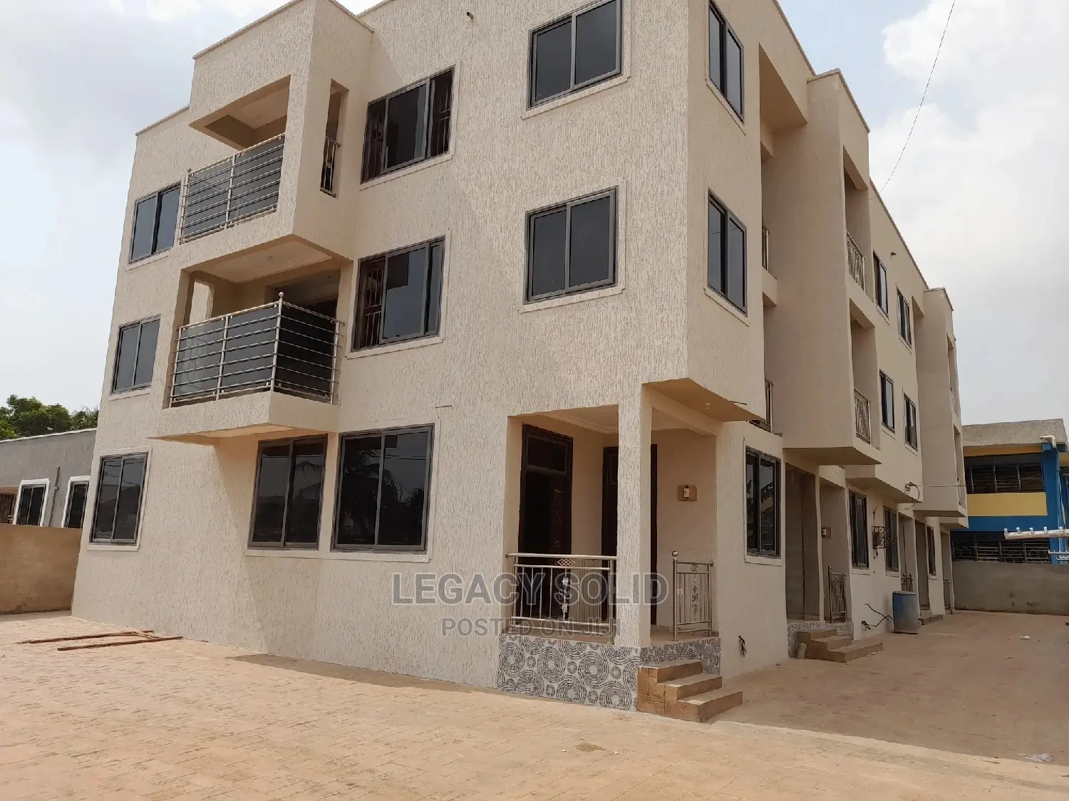 2bdrm Apartment in Legacy Consult, Ledzokuku-Krowor for rent