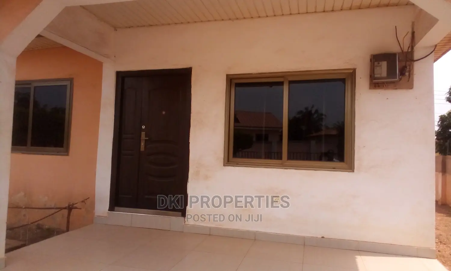 3bdrm House in Dki Properties, Valley View Area for rent