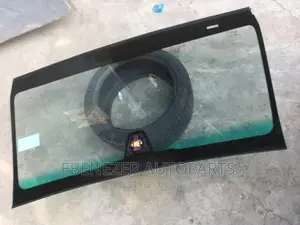 GLC 300 2018 Windscreen