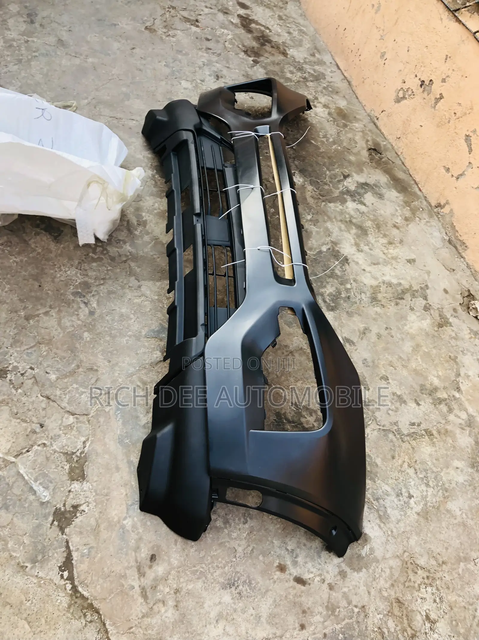 Ford Explorer 2022 Front Bumper Upper and Lower