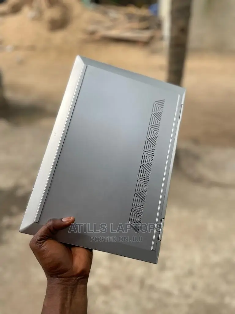 New Laptop HP Envy 15 8GB Intel Core I5 SSD 256GB