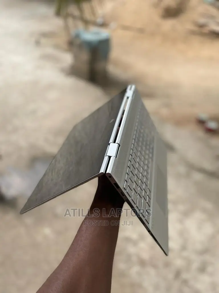 New Laptop HP Envy 15 8GB Intel Core I5 SSD 256GB