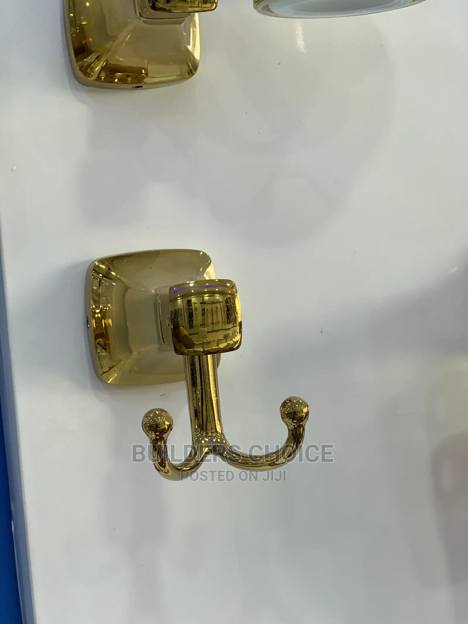 Gold Brass Bath Room Accessories (Italy)