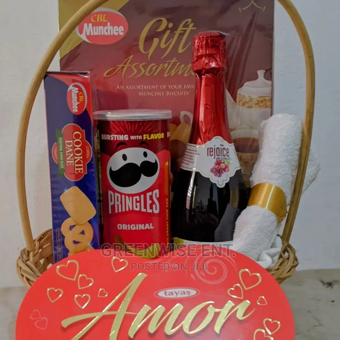 Valentines Day Gift Hamper For Her