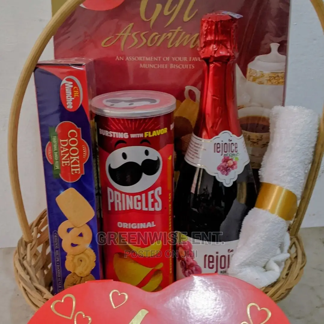 Valentines Day Gift Hamper For Her