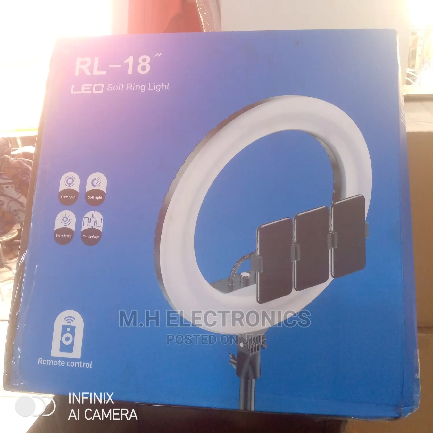 Brand New Ringlight With 3 Phone Holder