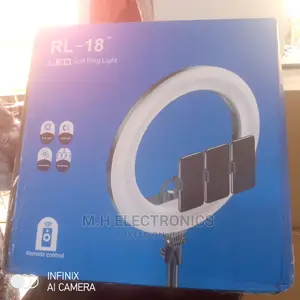 Brand New Ringlight With 3 Phone Holder